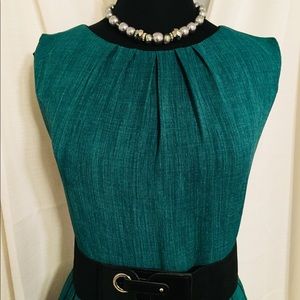 Ellen Tracy A line hunter green dress